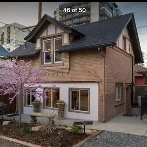  Holiday home New! Private Cap Hill Carriage House